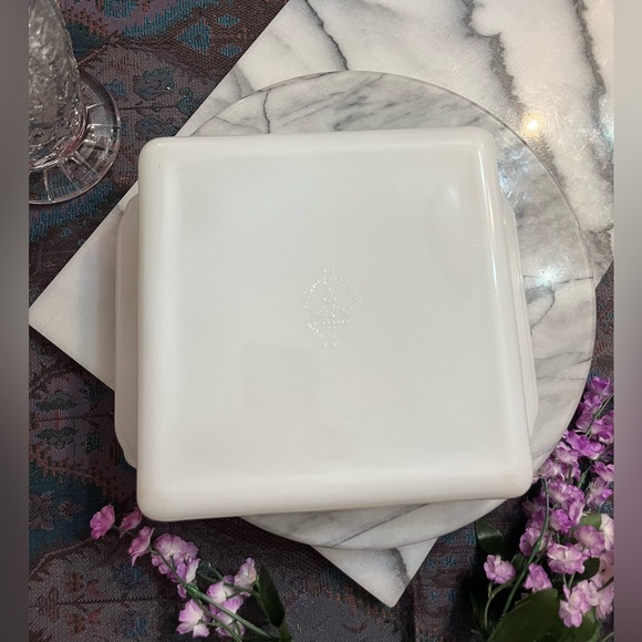 Anchor Hocking Fire King Gay Fad Fruit Milk Glass 8” Sq. Baking Dish w handles - Picture 9 of 10